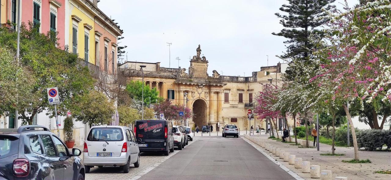 Family And Friends House Daire Lecce Dış mekan fotoğraf
